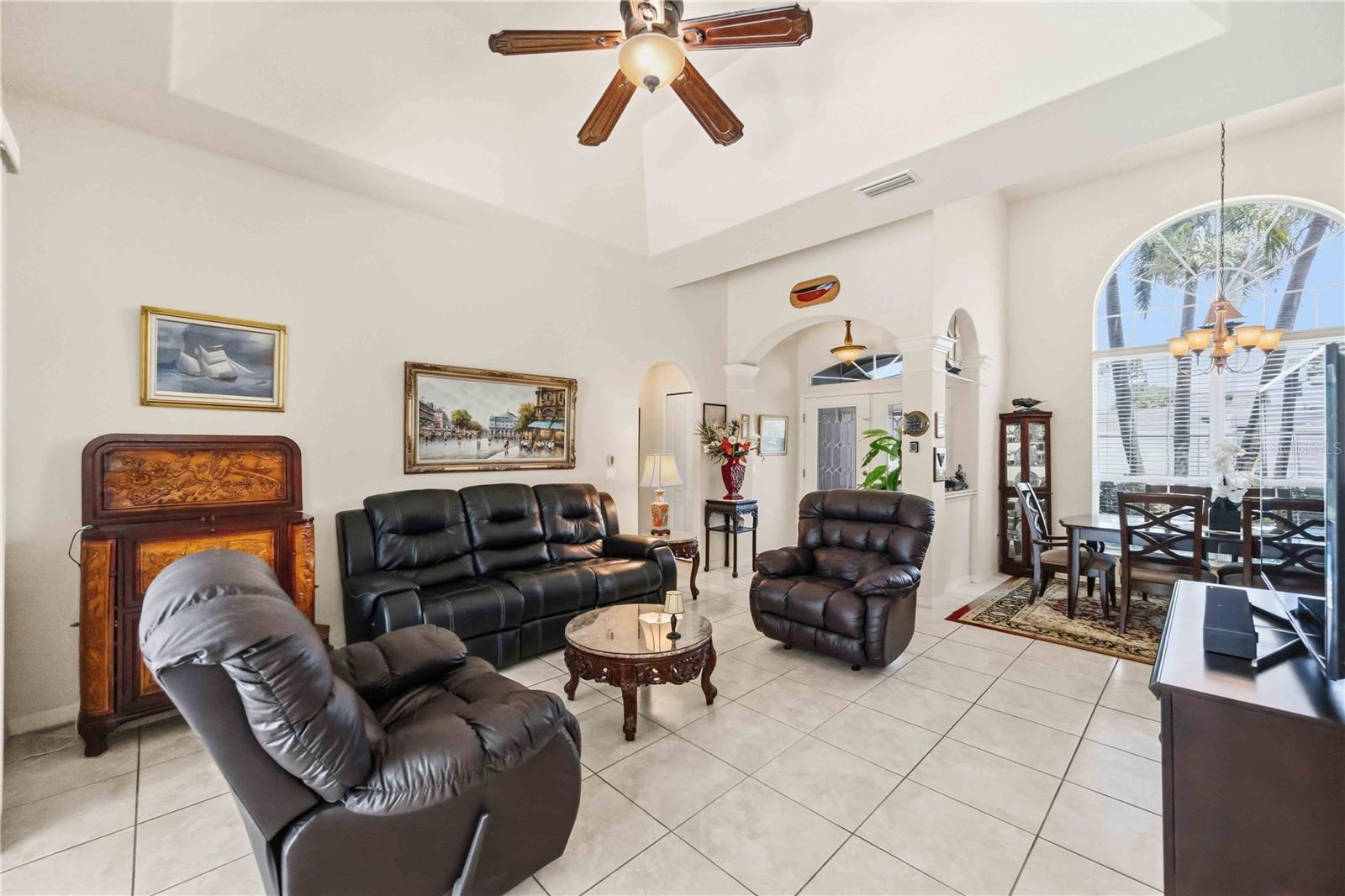 ROTONDA WEST BROADMOOR - Residential