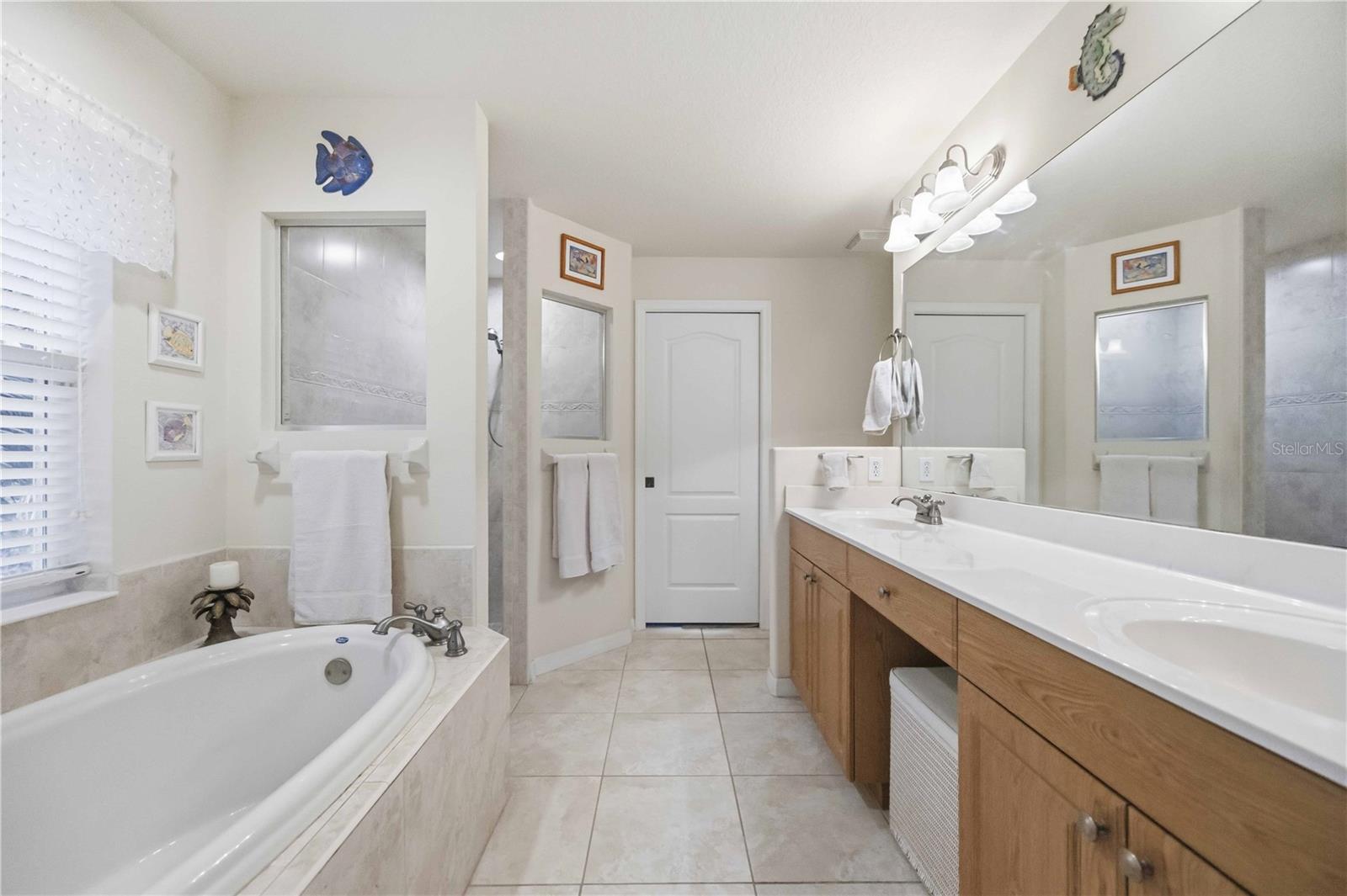 ROTONDA WEST BROADMOOR - Residential