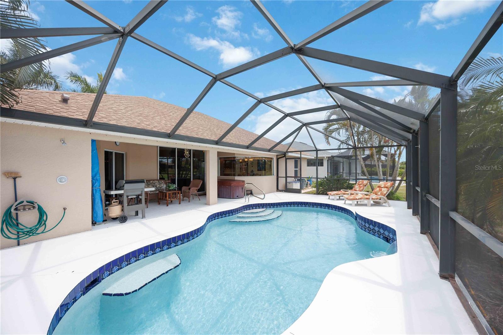 ROTONDA WEST BROADMOOR - Residential