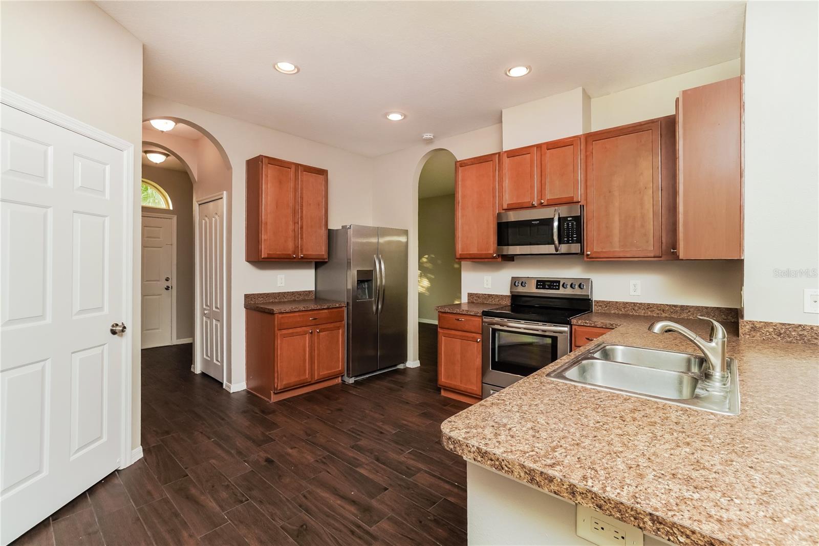 BALLANTRAE VILLAGE 06 - Residential