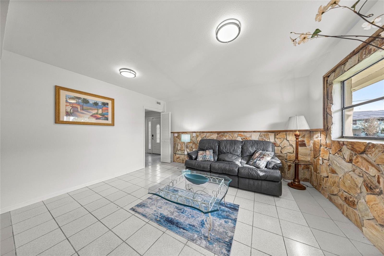 RESTVIEW RETS UNIT 01 - Residential