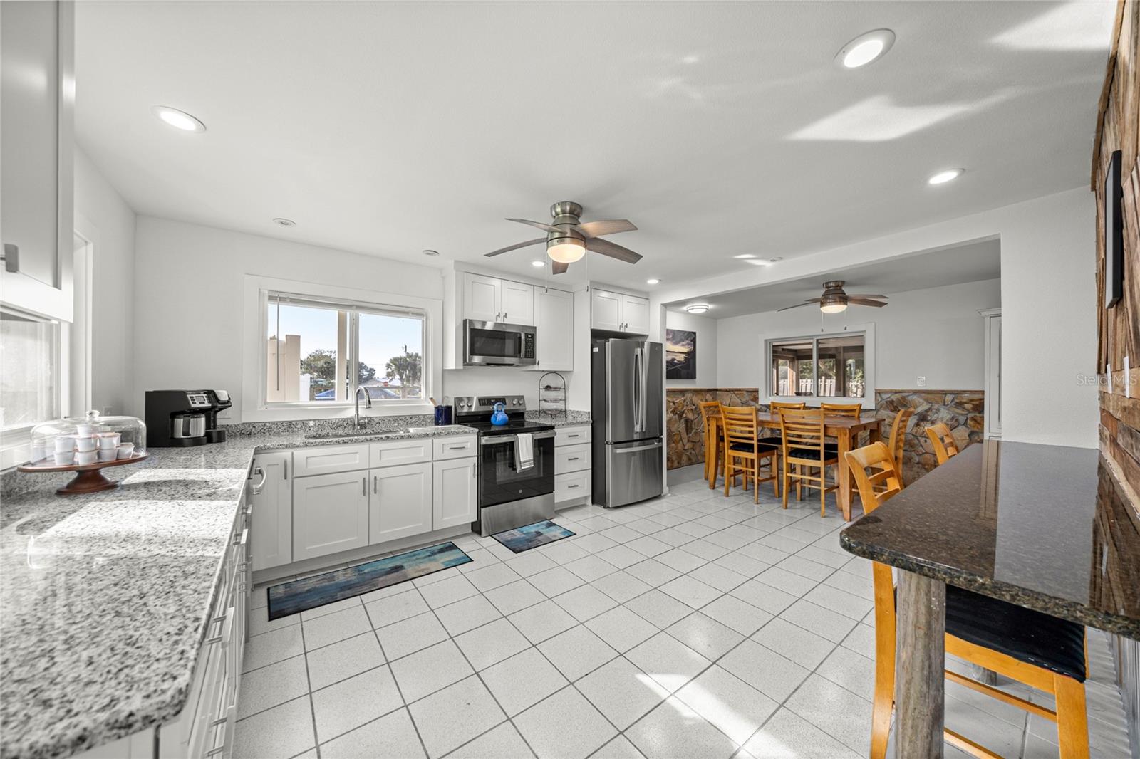 RESTVIEW RETS UNIT 01 - Residential
