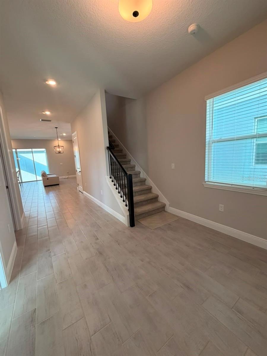 HAMLIN POINTE - Residential