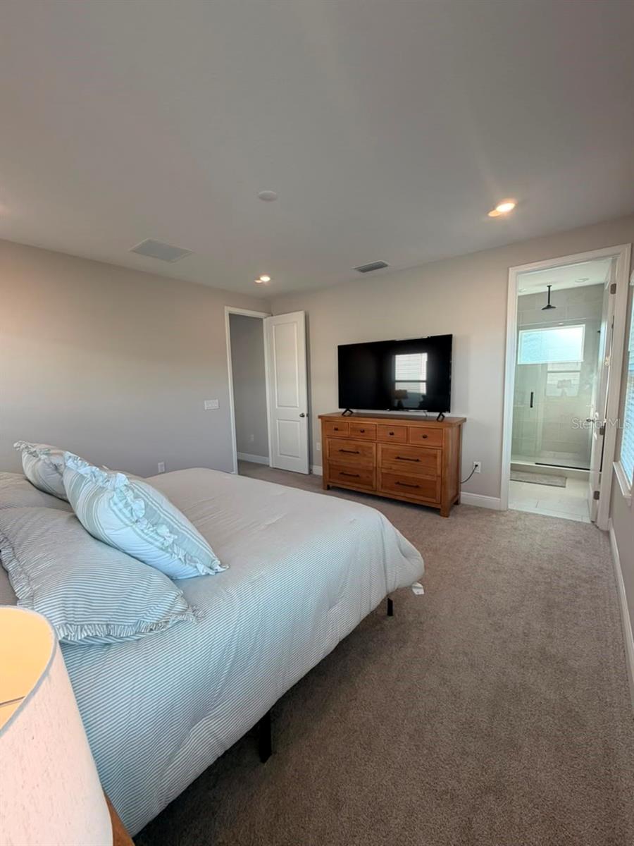 HAMLIN POINTE - Residential