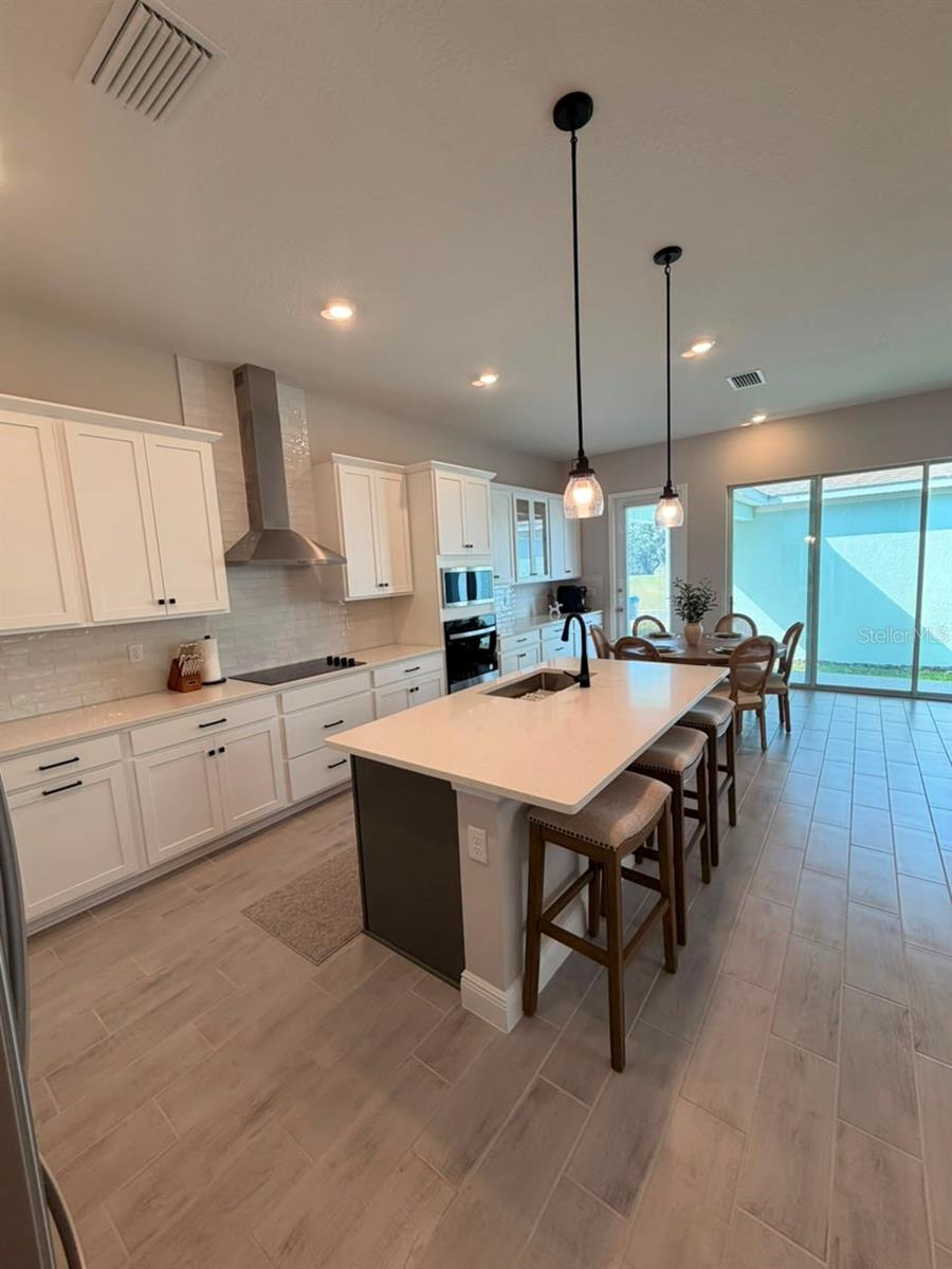 HAMLIN POINTE - Residential