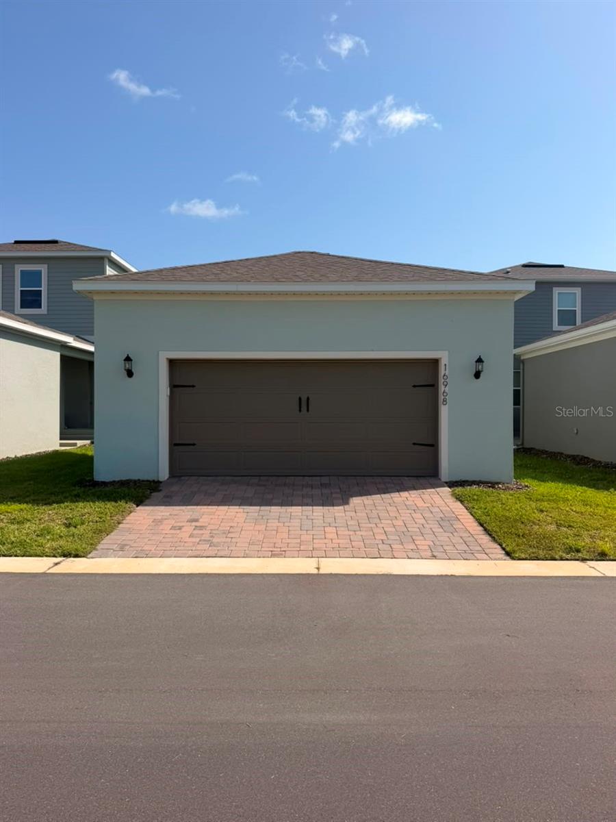 HAMLIN POINTE - Residential