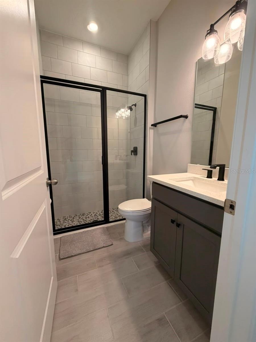 HAMLIN POINTE - Residential