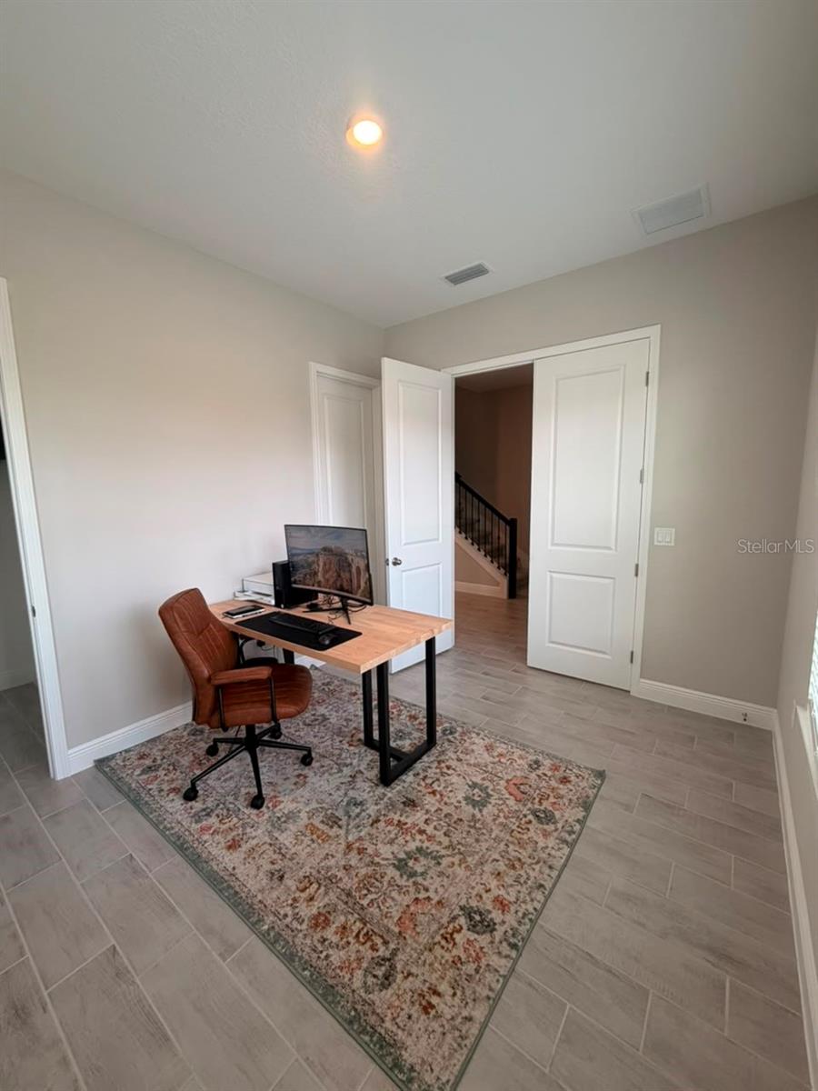 HAMLIN POINTE - Residential