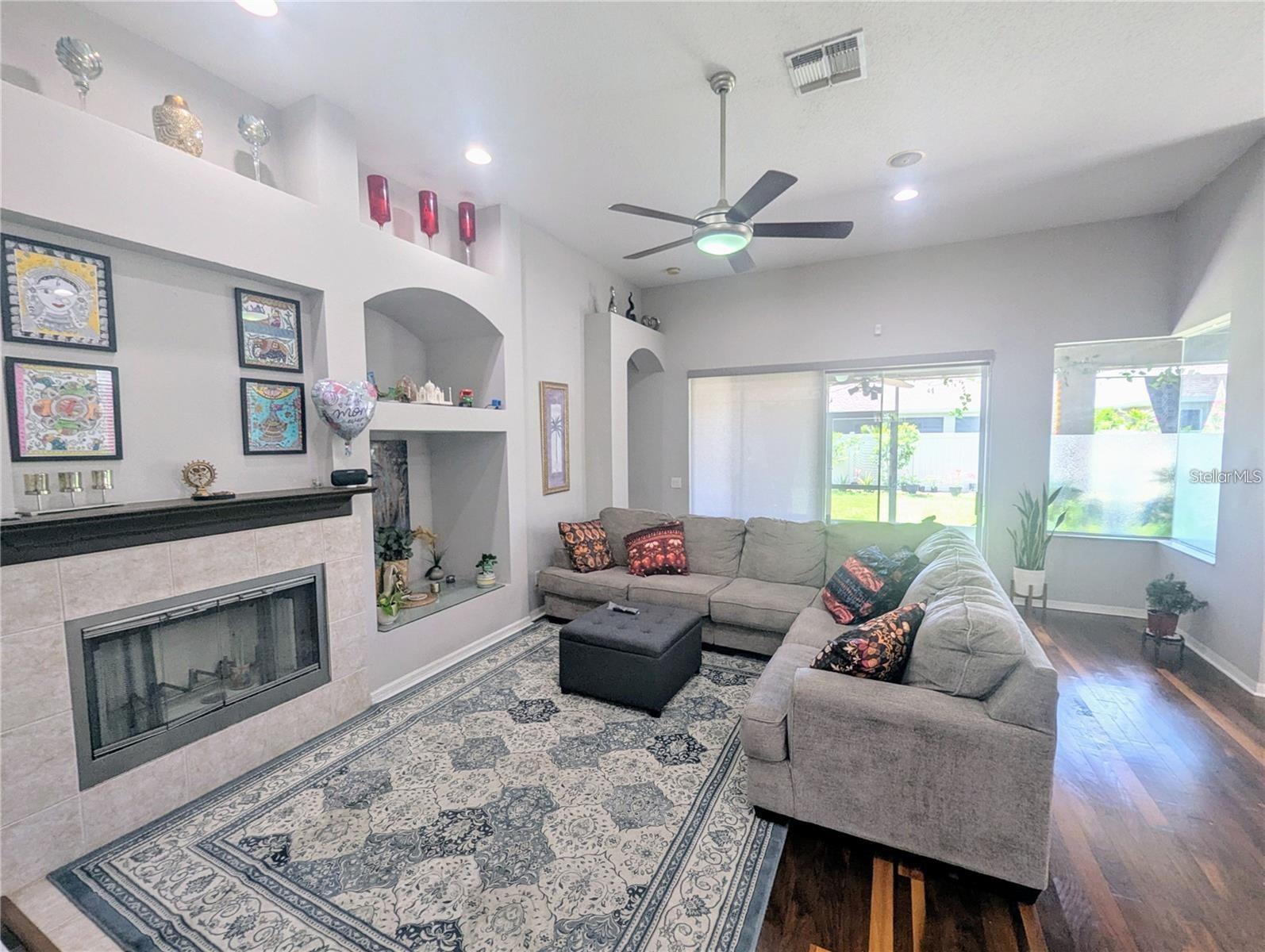 MANDOLIN PH 1 - Residential