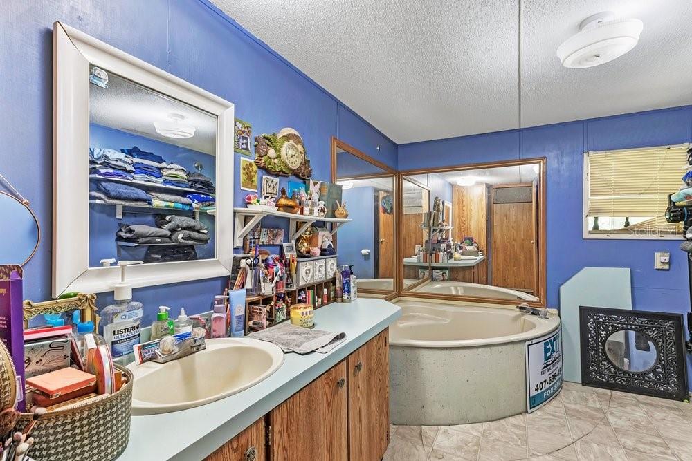 FELLS COVE ESTATES - Residential