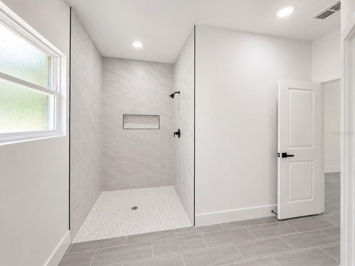 ORANGE CITY DELAND FARMS - Residential