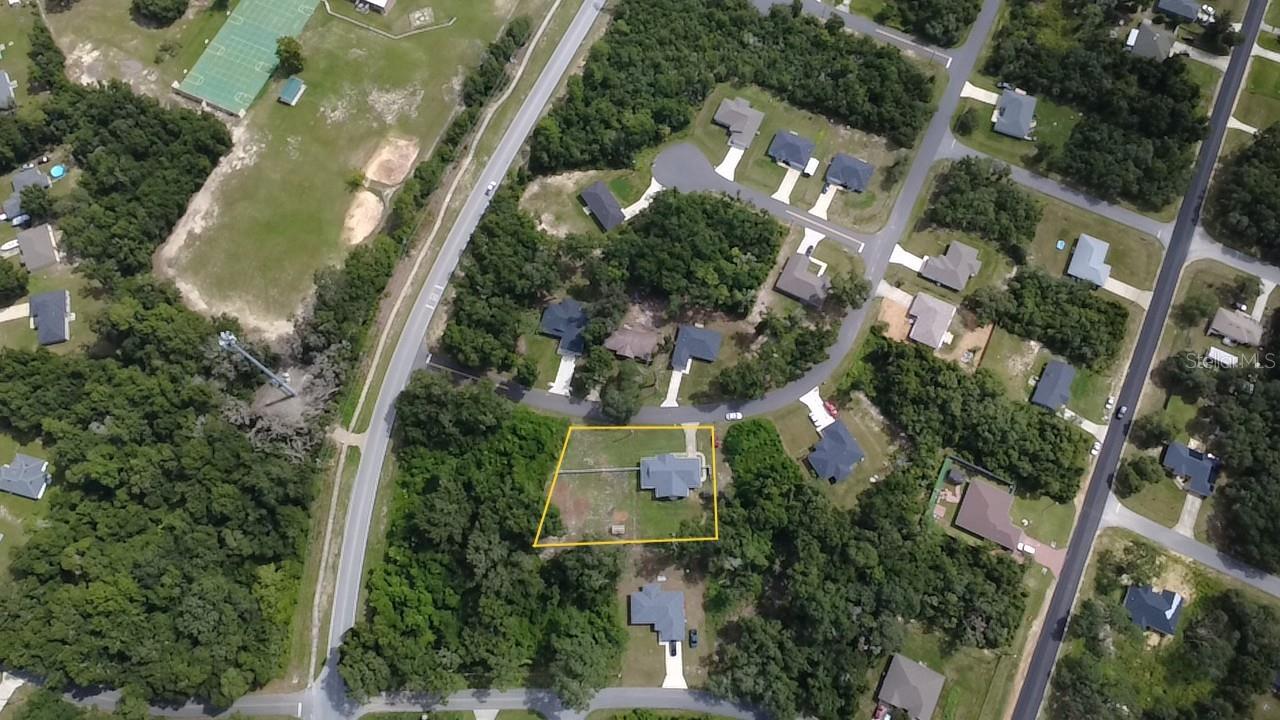 SILVER SPRINGS SHORES - Residential