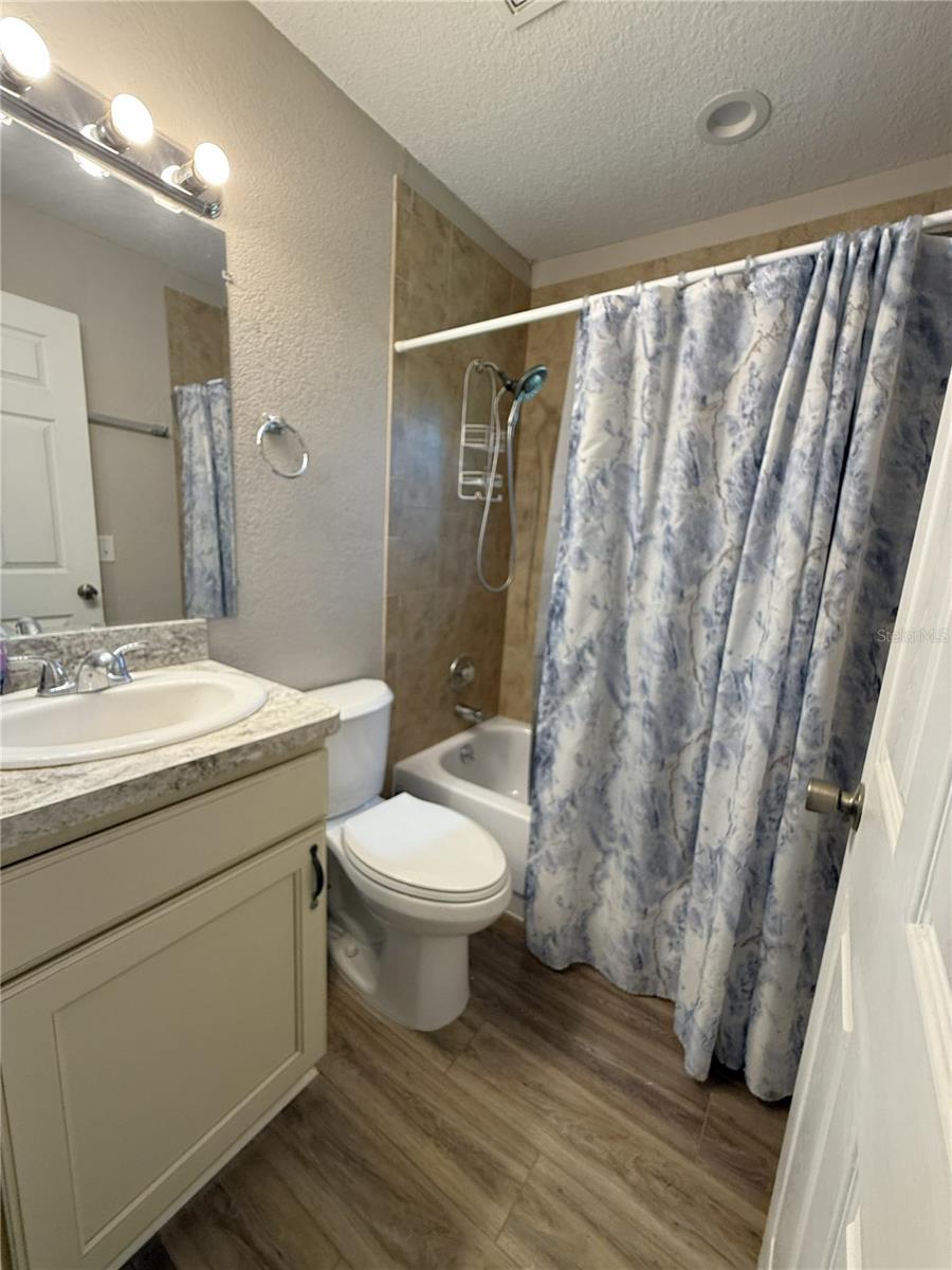 SILVER SPRINGS SHORES - Residential