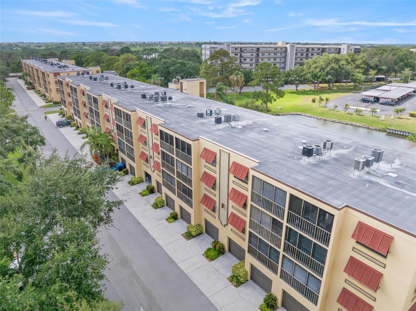6000 PARK PLACE CONDO - Residential