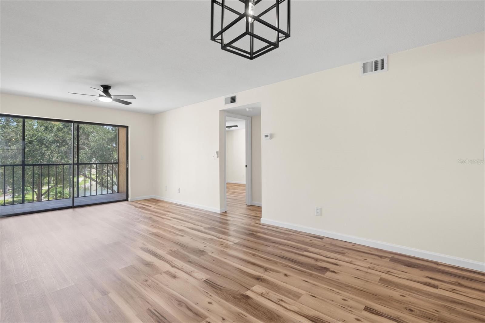 6000 PARK PLACE CONDO - Residential