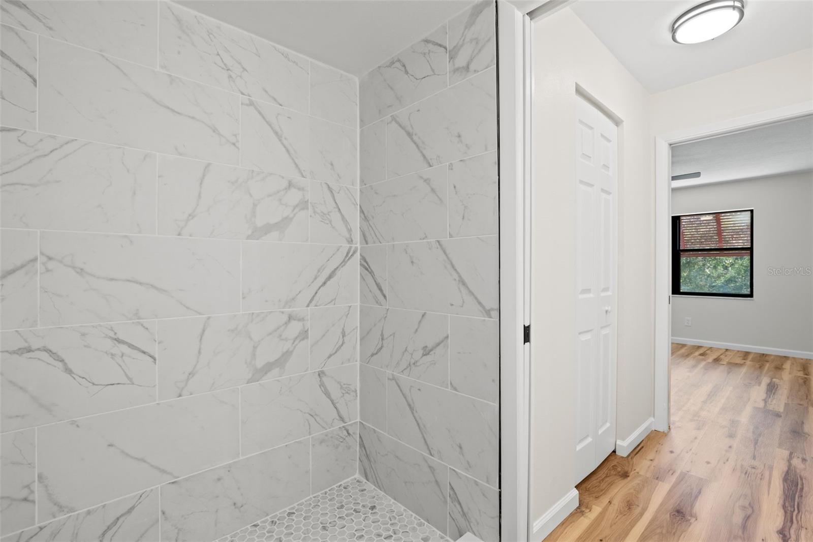 6000 PARK PLACE CONDO - Residential