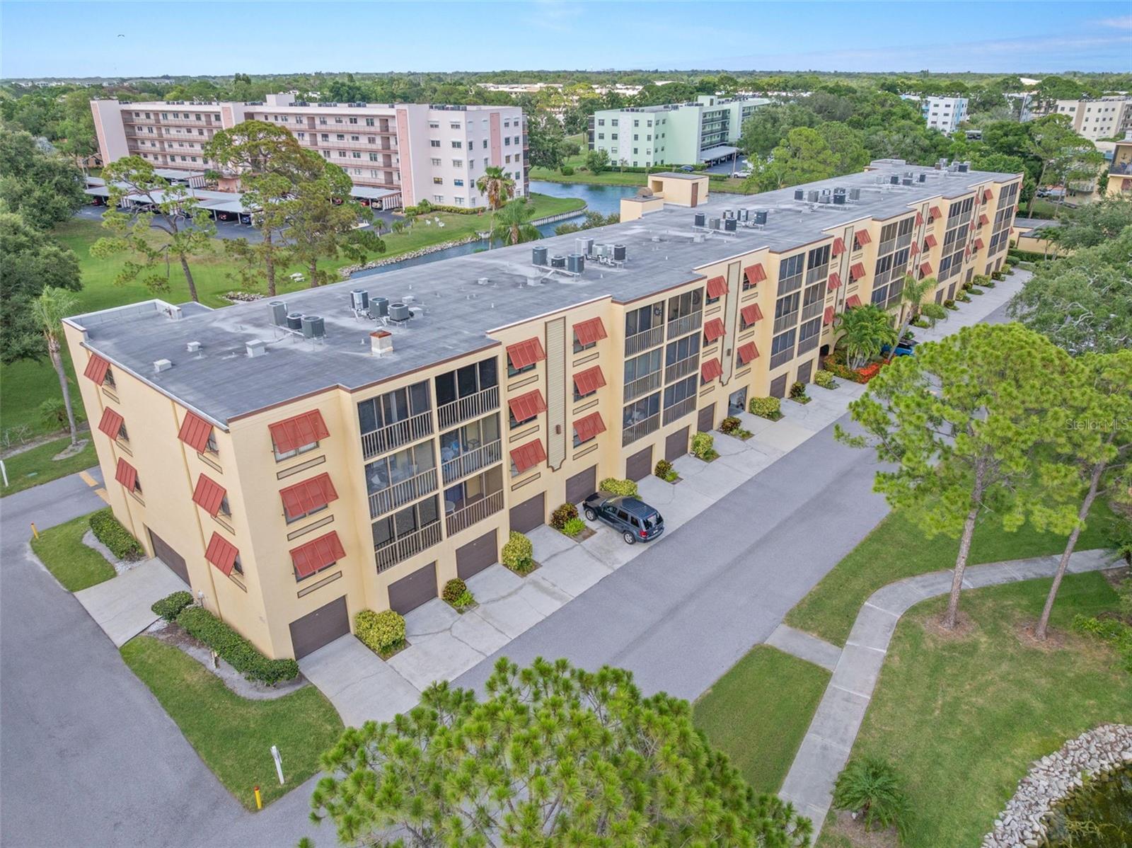 6000 PARK PLACE CONDO - Residential