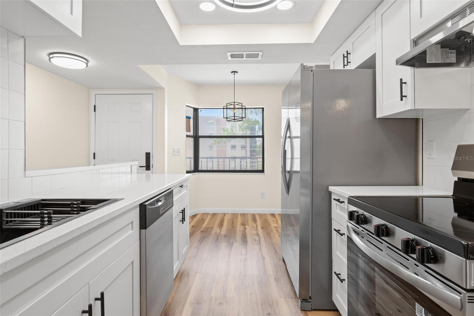6000 PARK PLACE CONDO - Residential