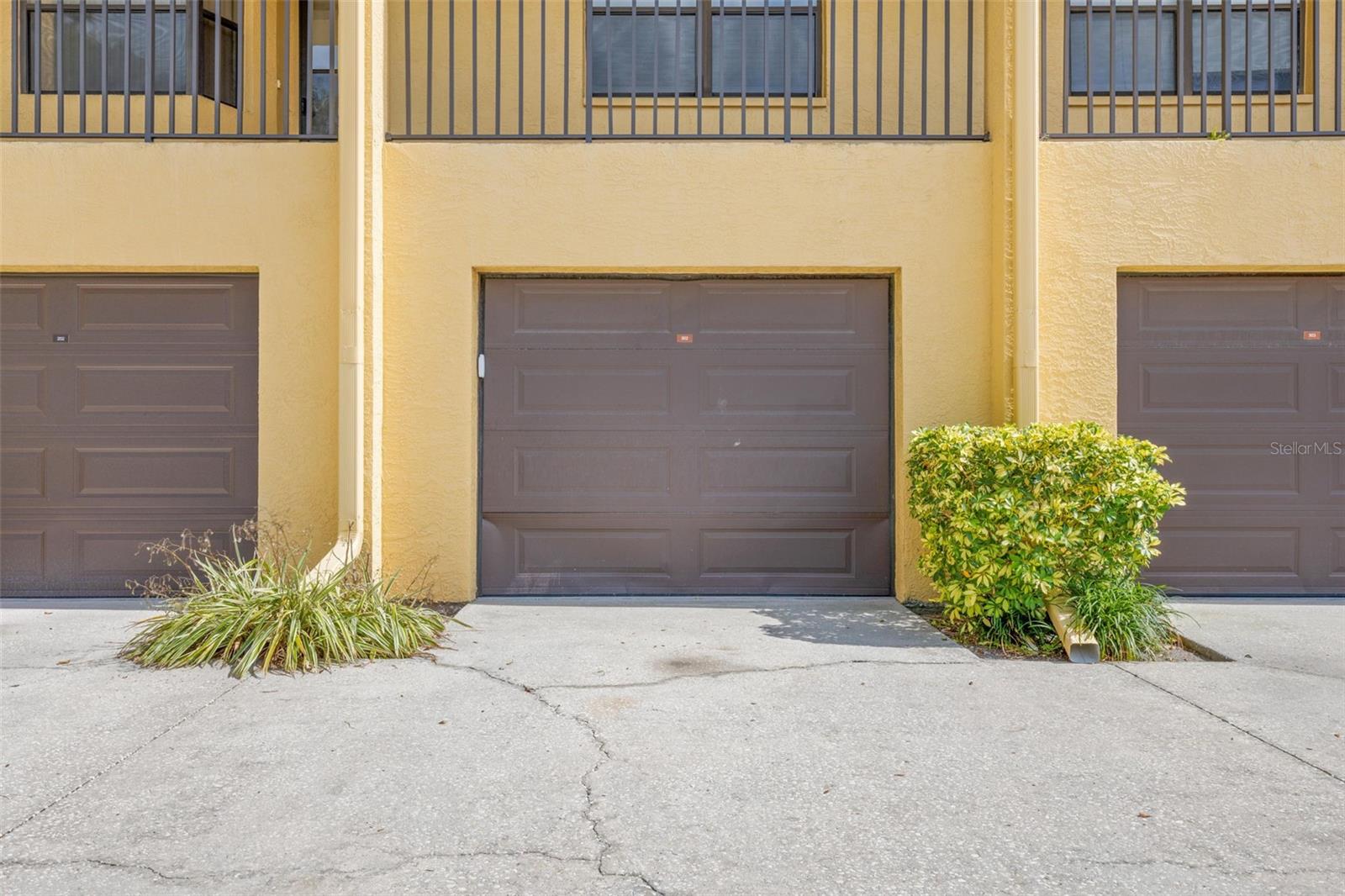 6000 PARK PLACE CONDO - Residential