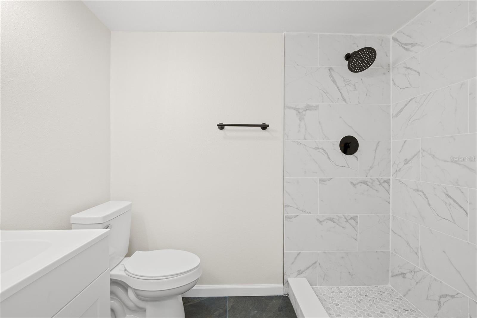 6000 PARK PLACE CONDO - Residential