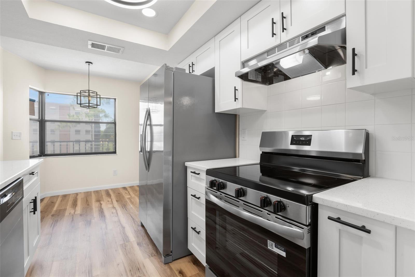 6000 PARK PLACE CONDO - Residential