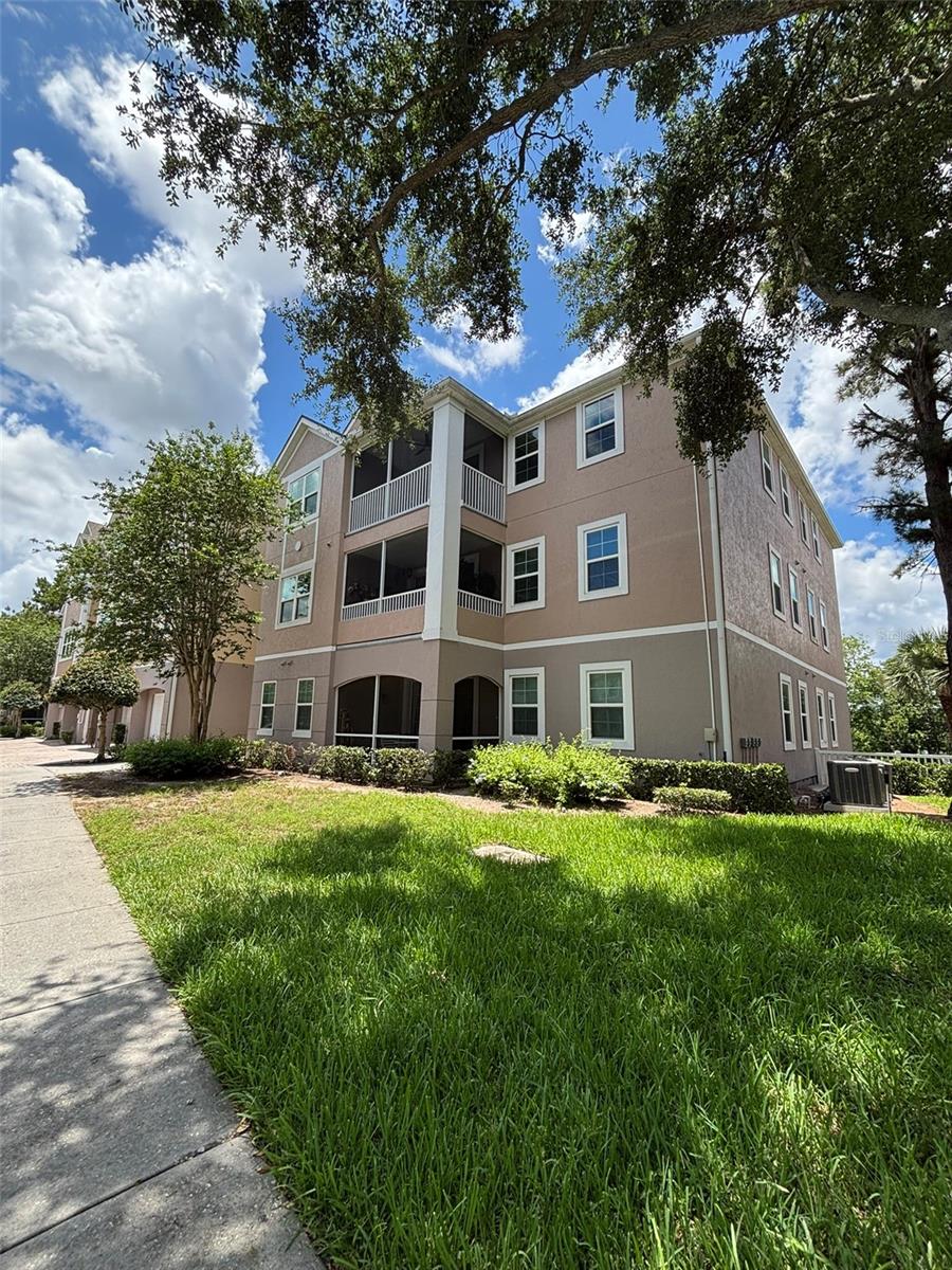 HAMPTONS/METROWEST - Residential Lease