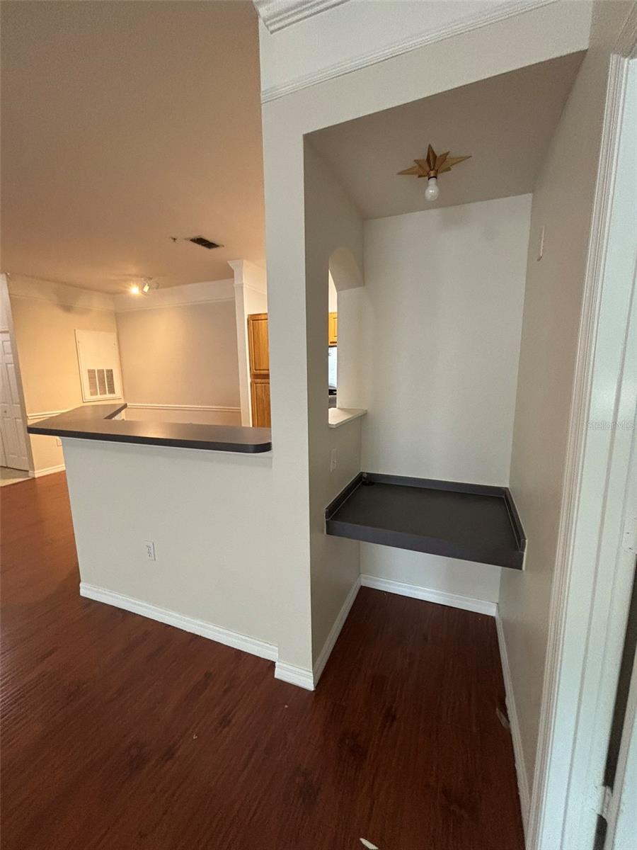 HAMPTONS/METROWEST - Residential Lease
