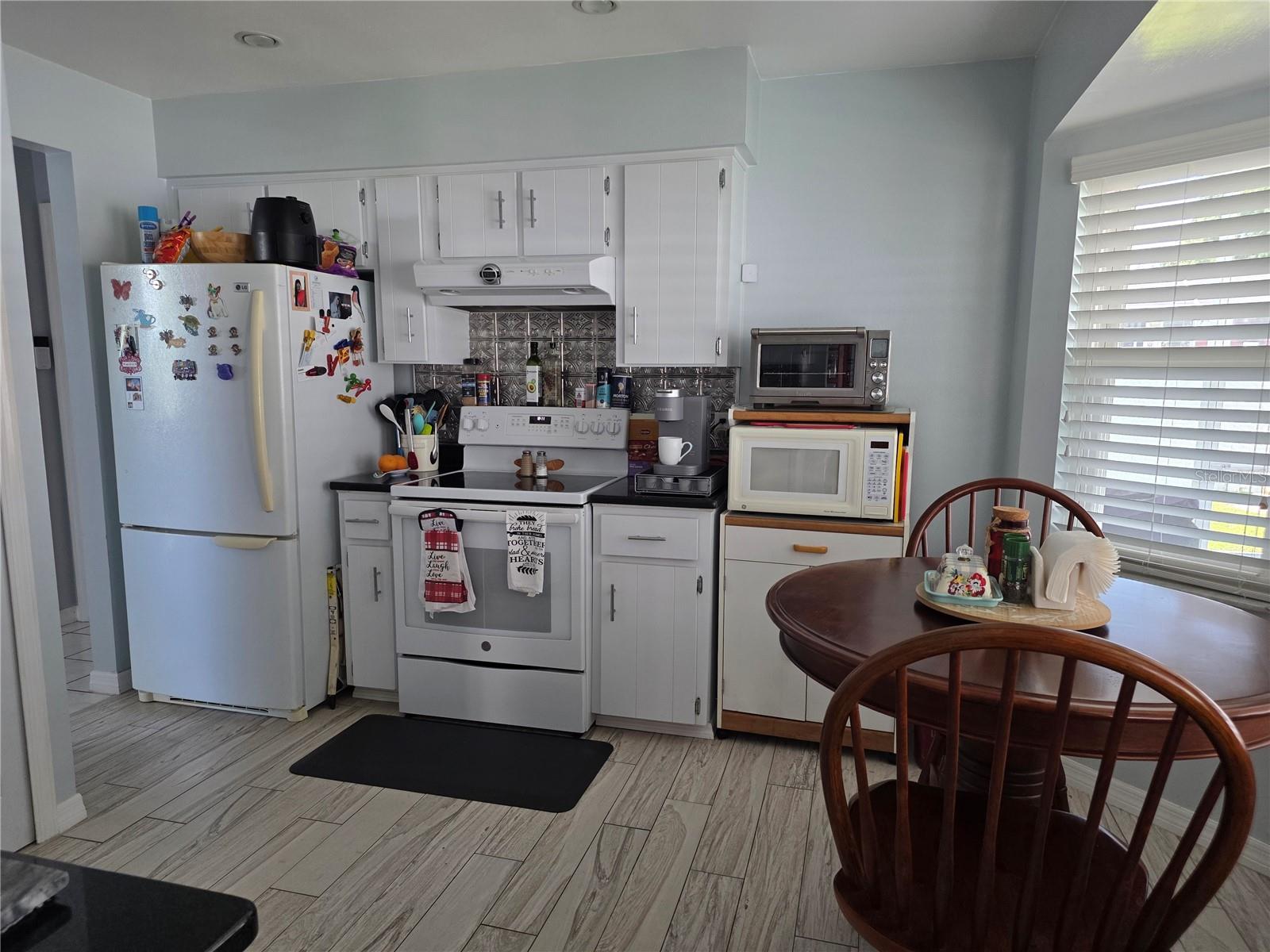 BVL UNIT 11 3RD ADD - Residential