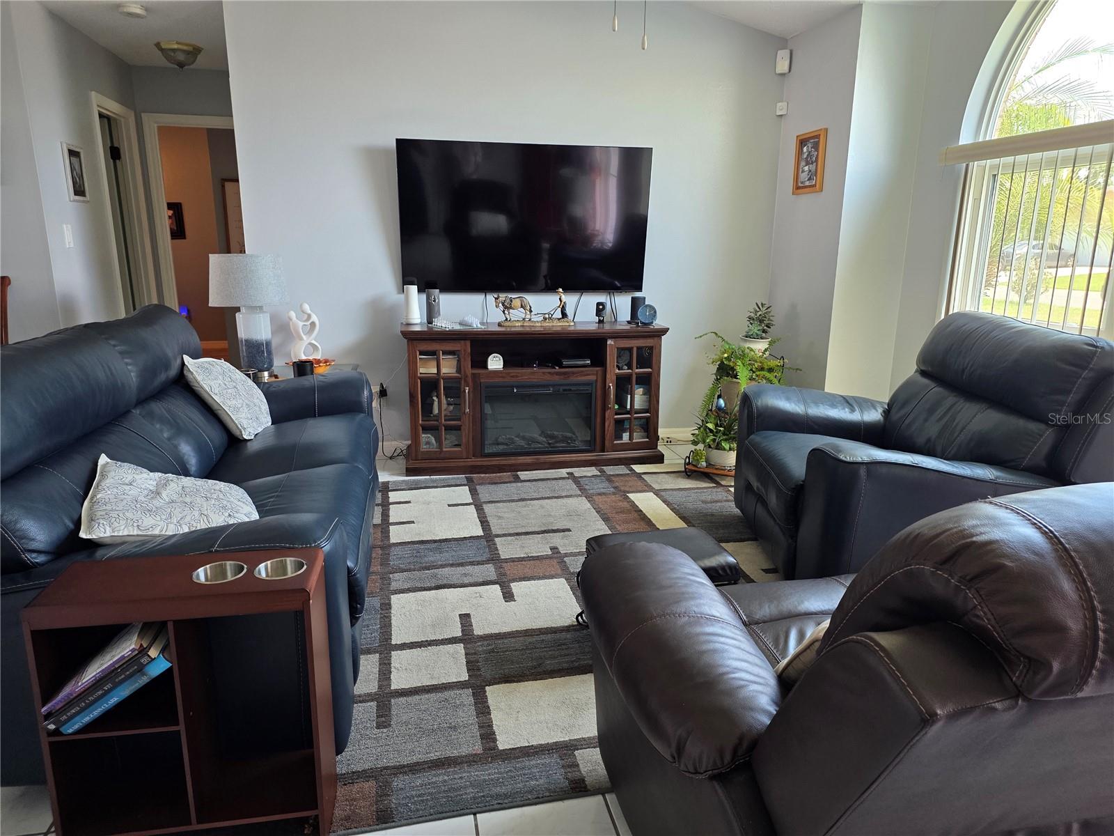 BVL UNIT 11 3RD ADD - Residential
