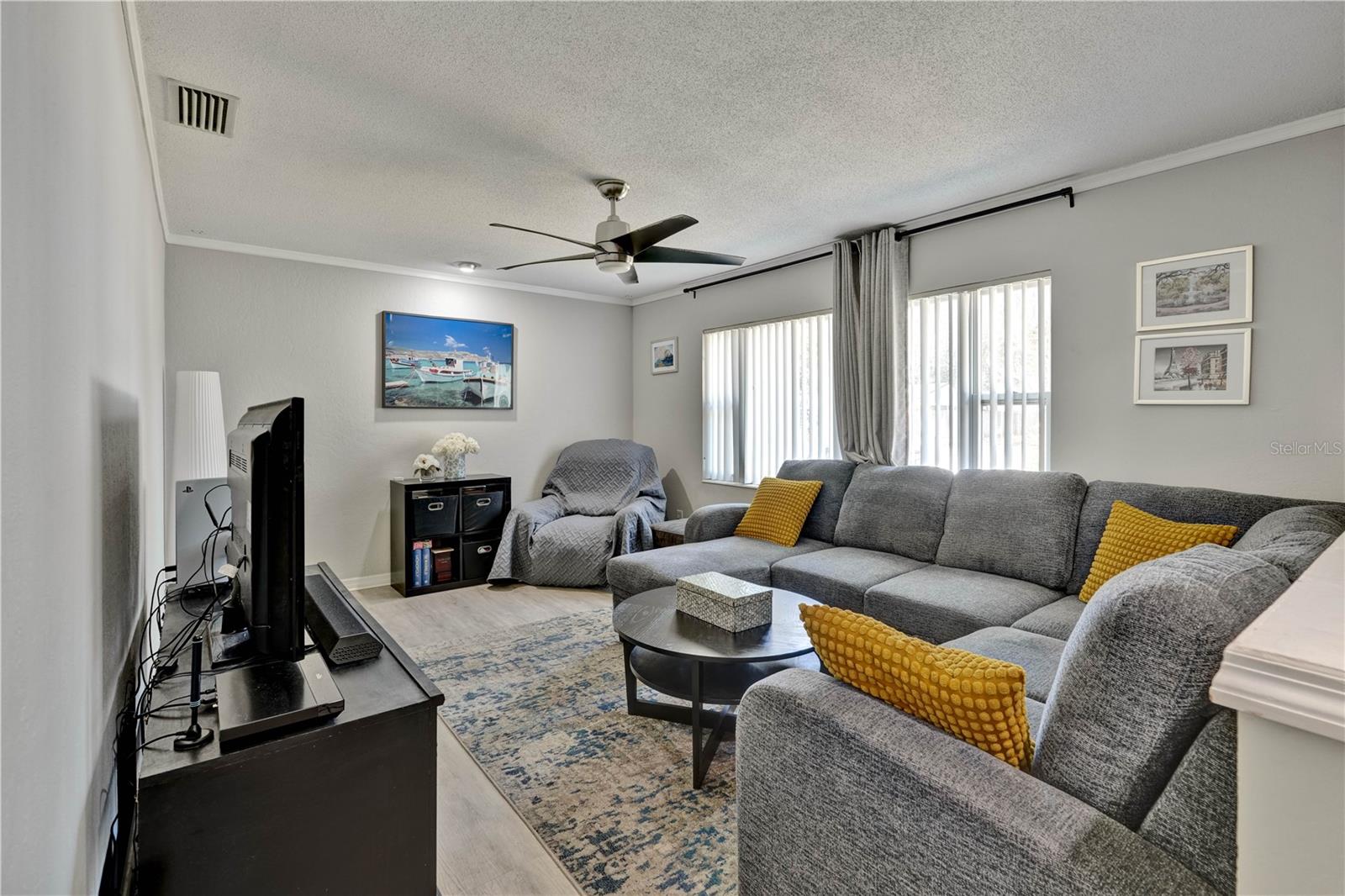 ENGLEWOOD PARK - Residential