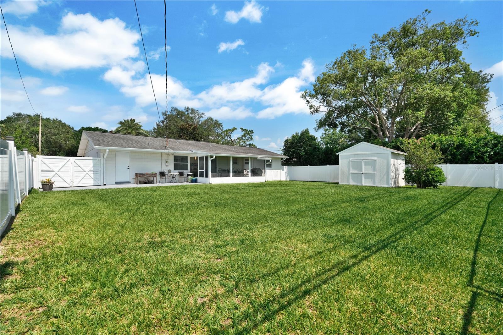 ENGLEWOOD PARK - Residential