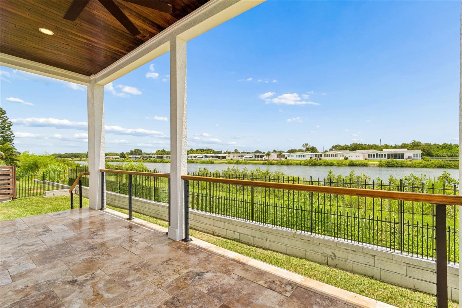 EDGE WATER RESERVE - Residential