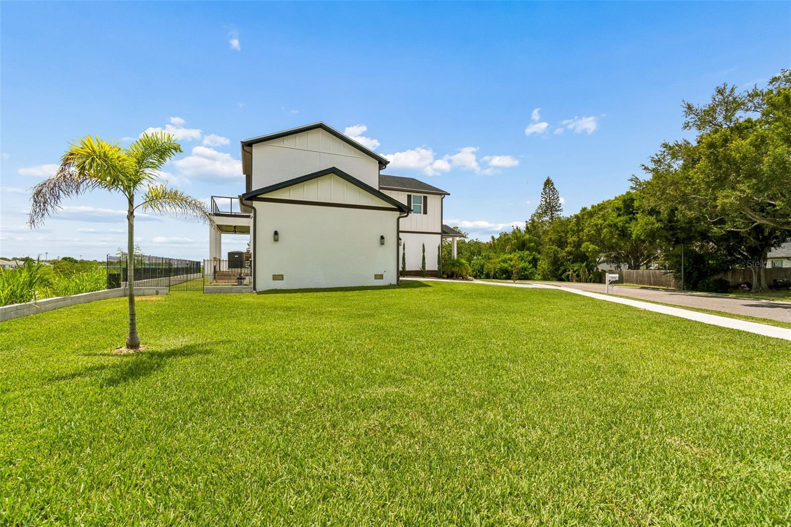 EDGE WATER RESERVE - Residential