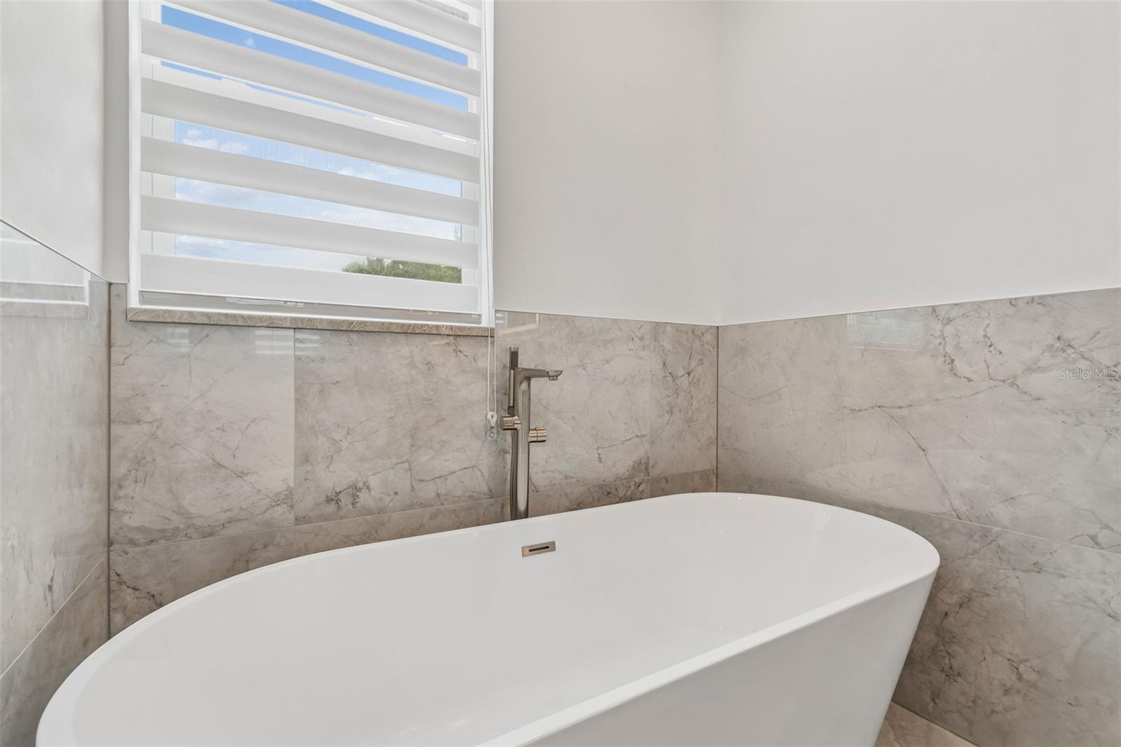 EDGE WATER RESERVE - Residential