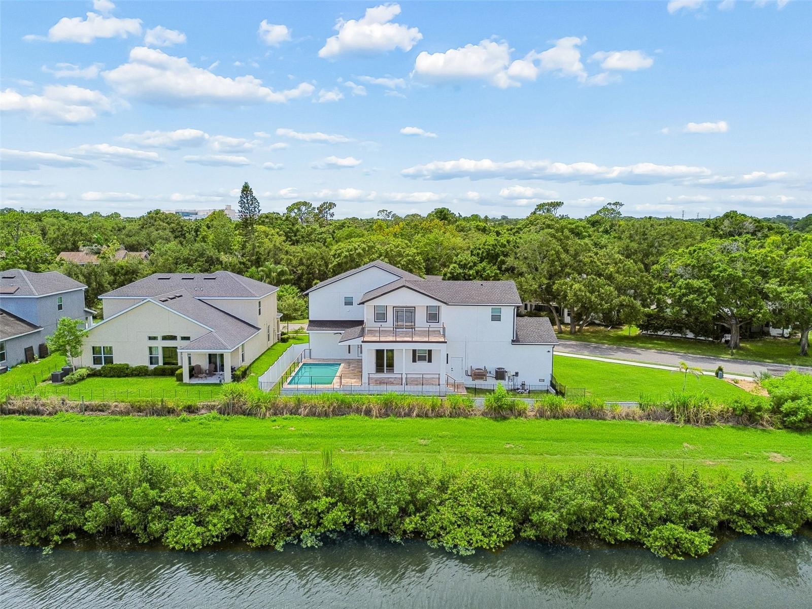 EDGE WATER RESERVE - Residential