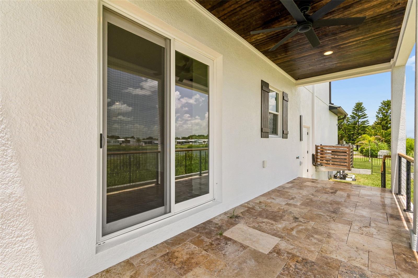 EDGE WATER RESERVE - Residential