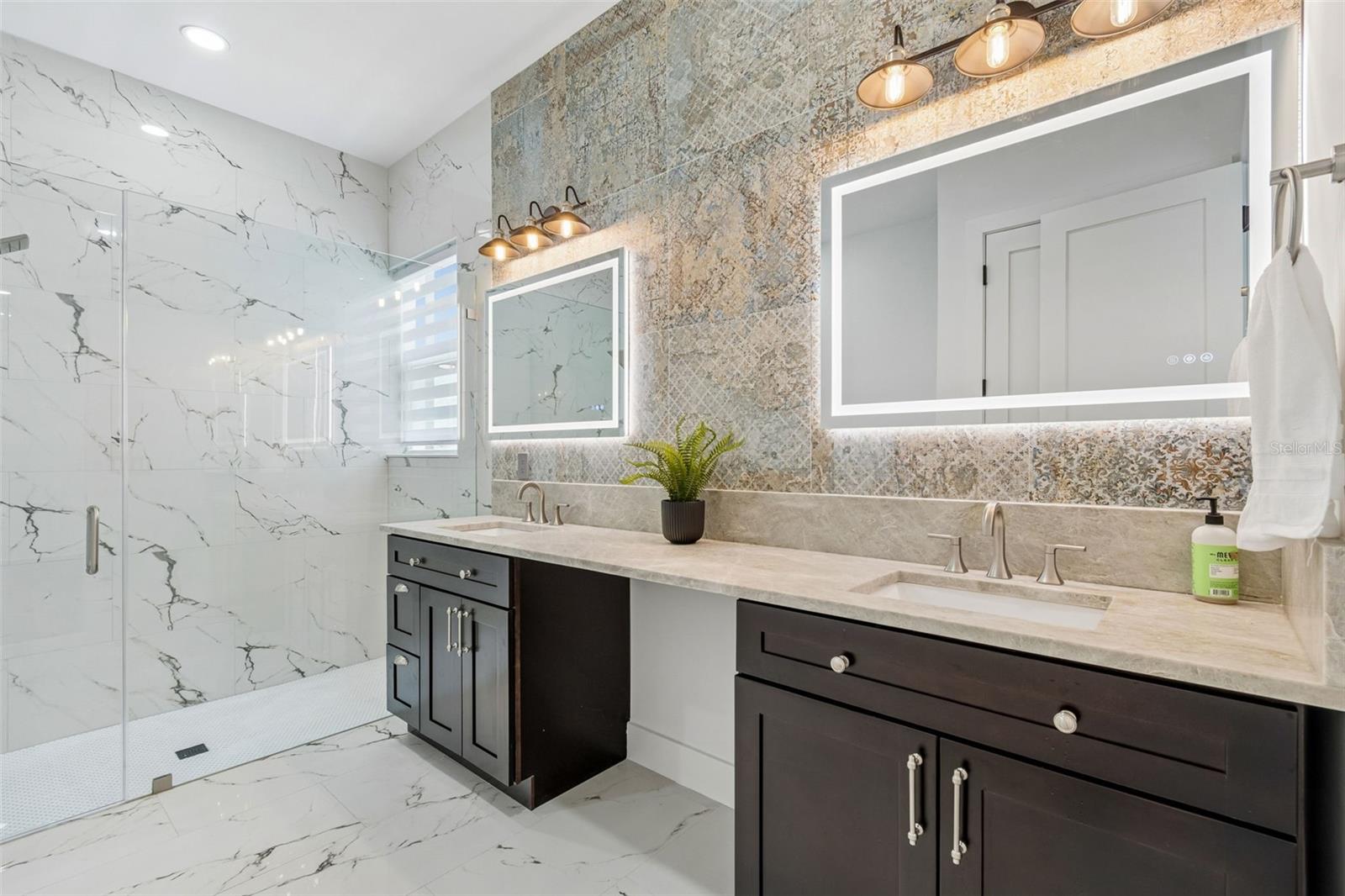 EDGE WATER RESERVE - Residential