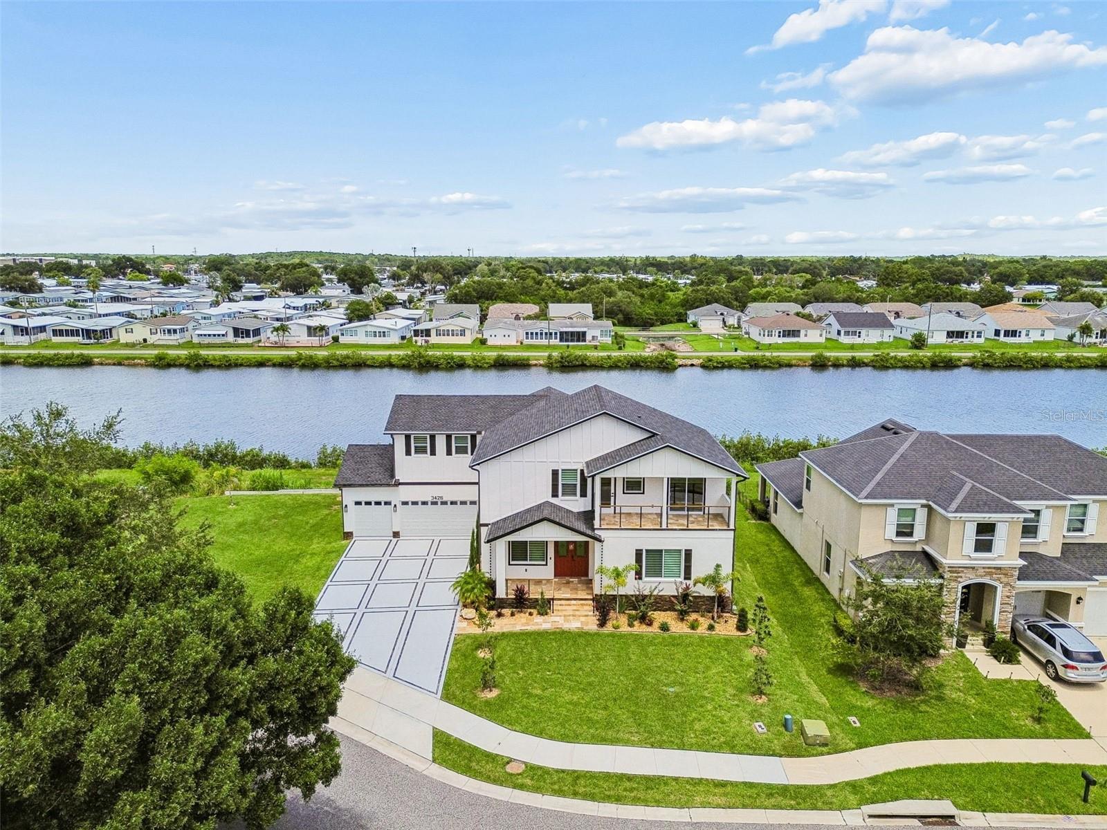 EDGE WATER RESERVE - Residential
