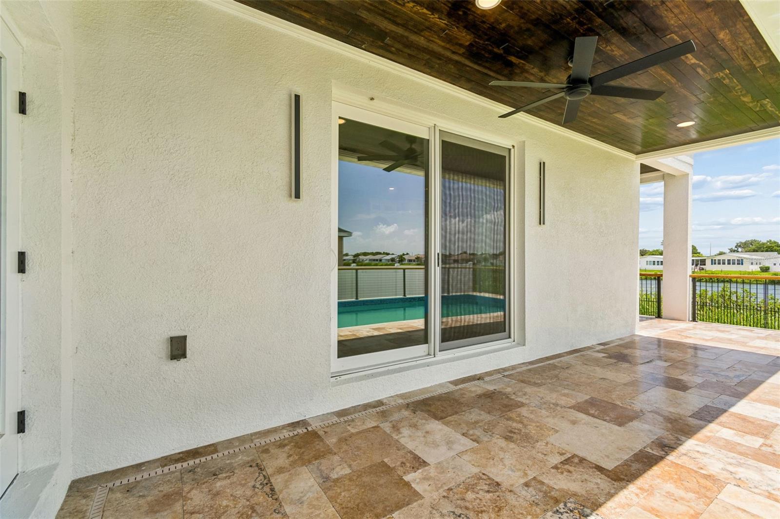 EDGE WATER RESERVE - Residential