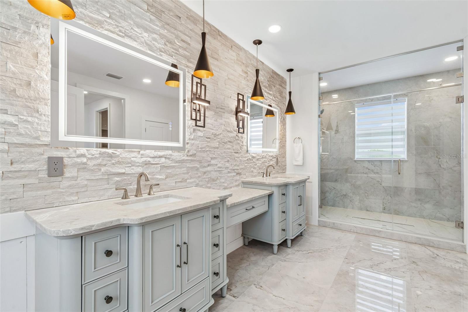 EDGE WATER RESERVE - Residential