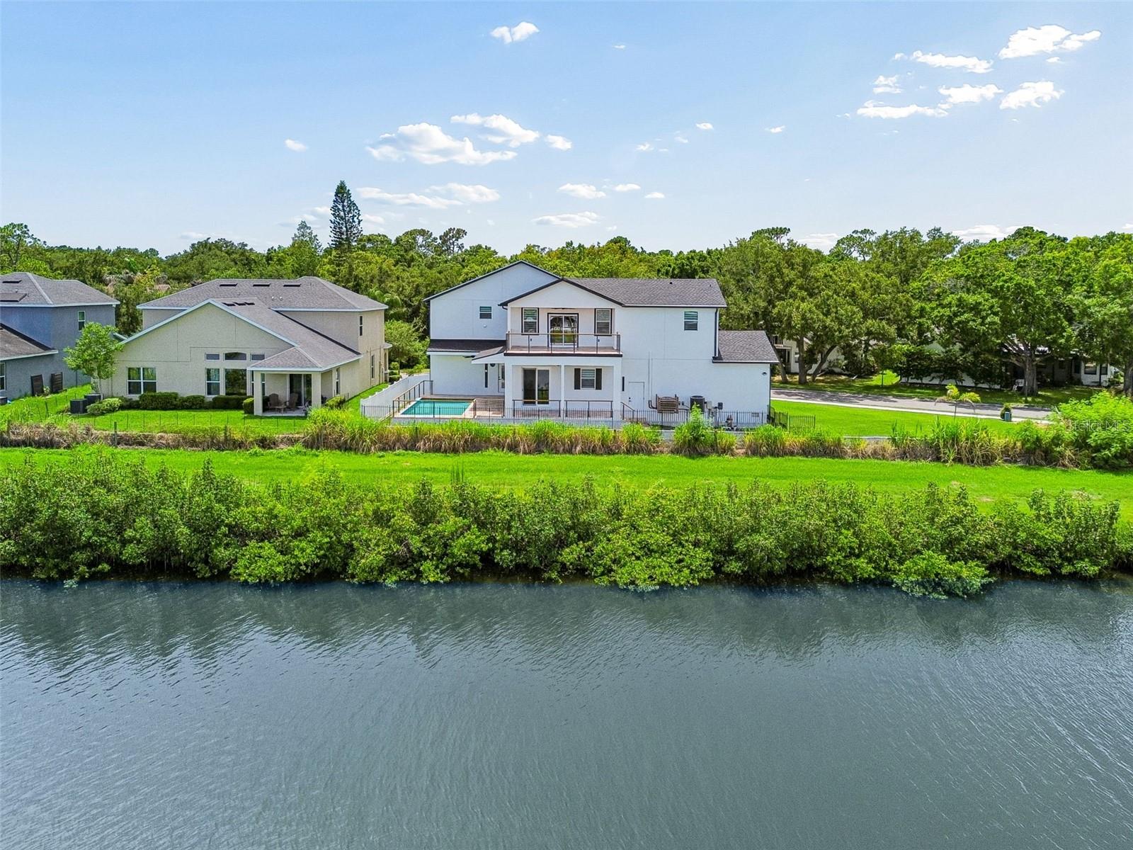 EDGE WATER RESERVE - Residential