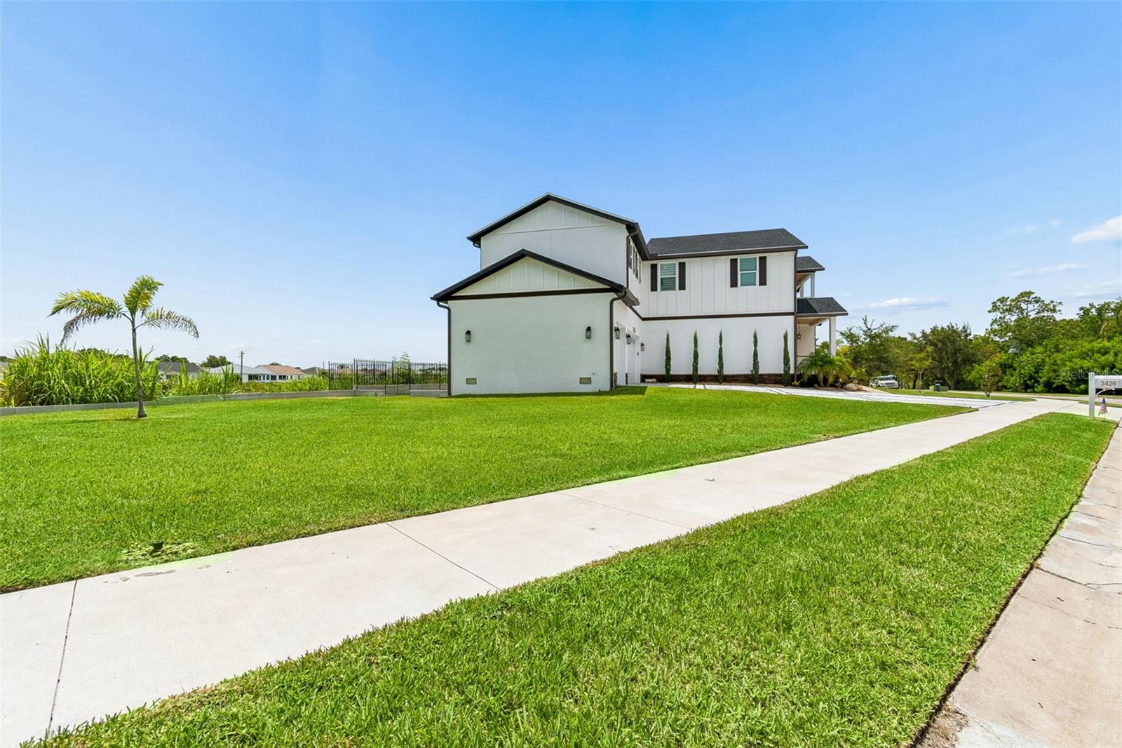 EDGE WATER RESERVE - Residential