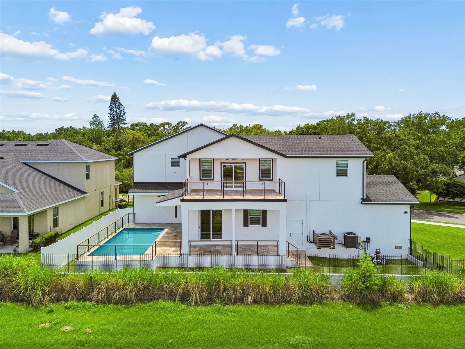 EDGE WATER RESERVE - Residential