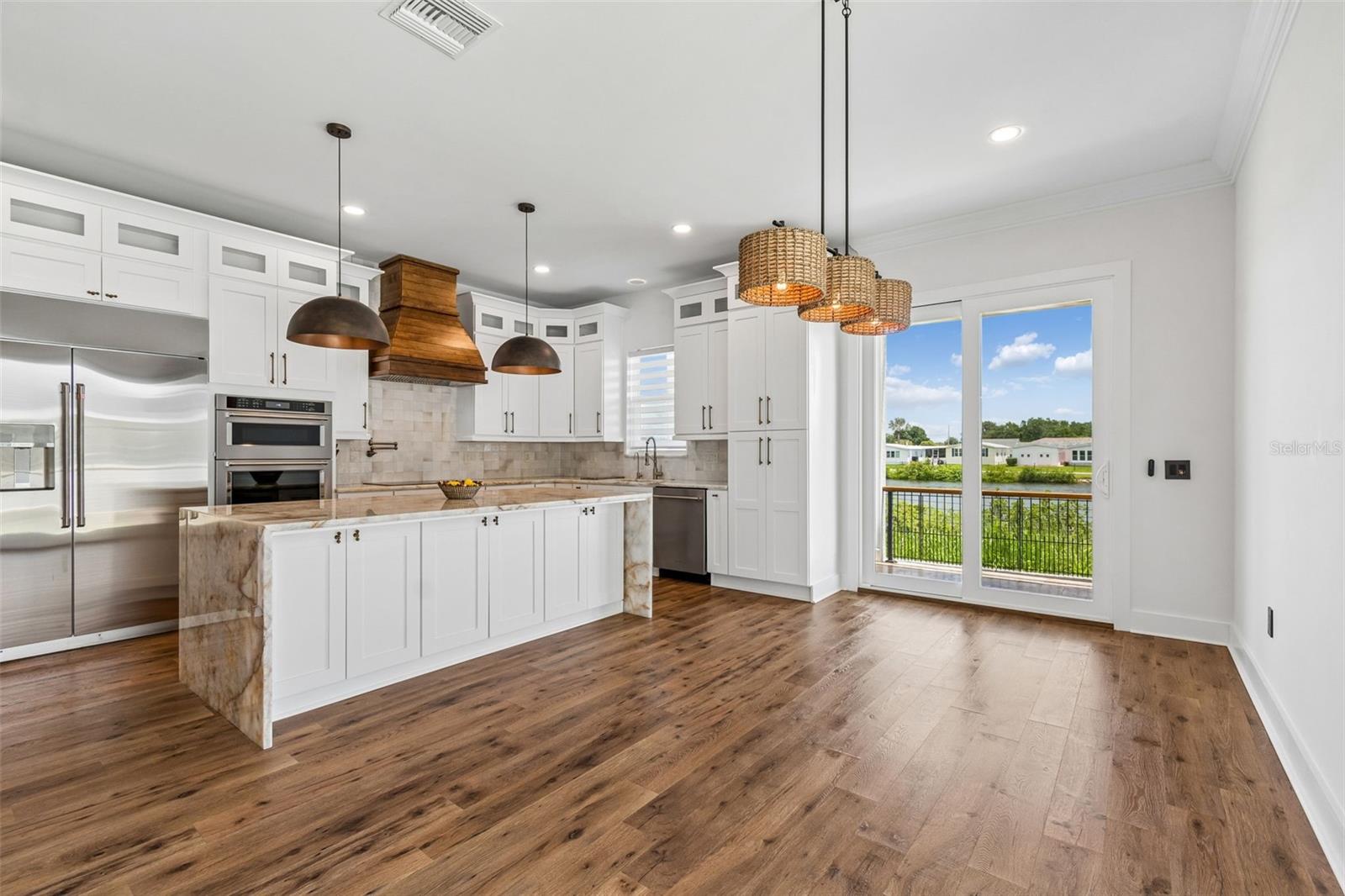 EDGE WATER RESERVE - Residential