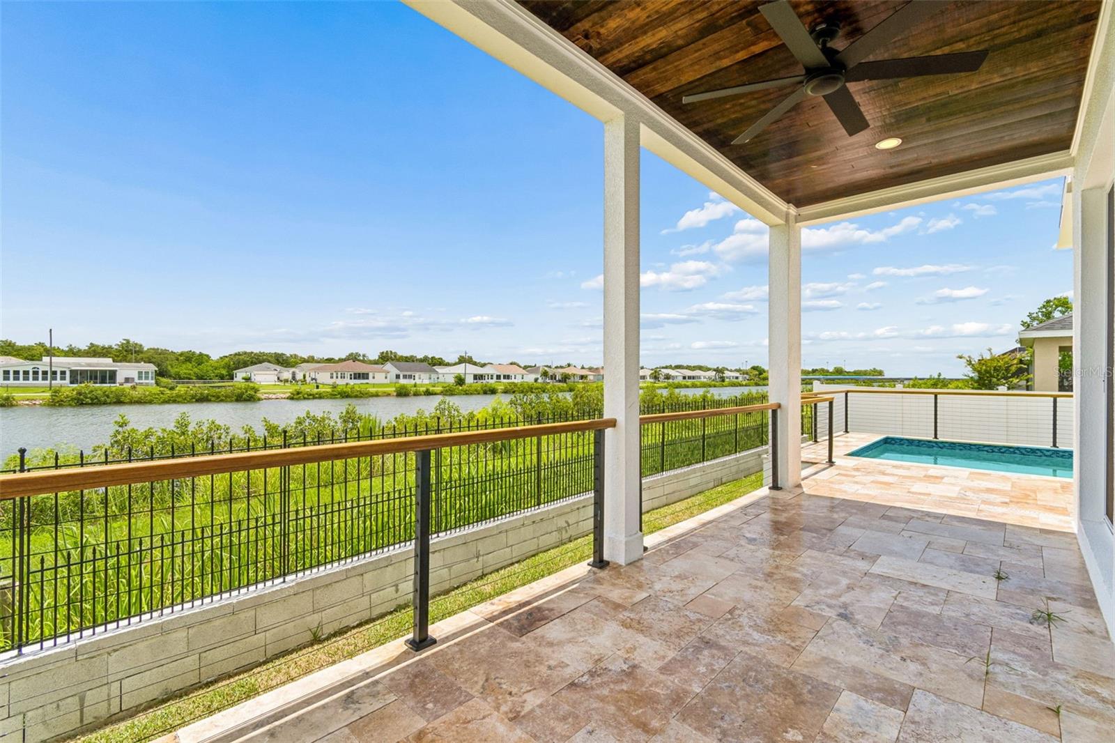EDGE WATER RESERVE - Residential