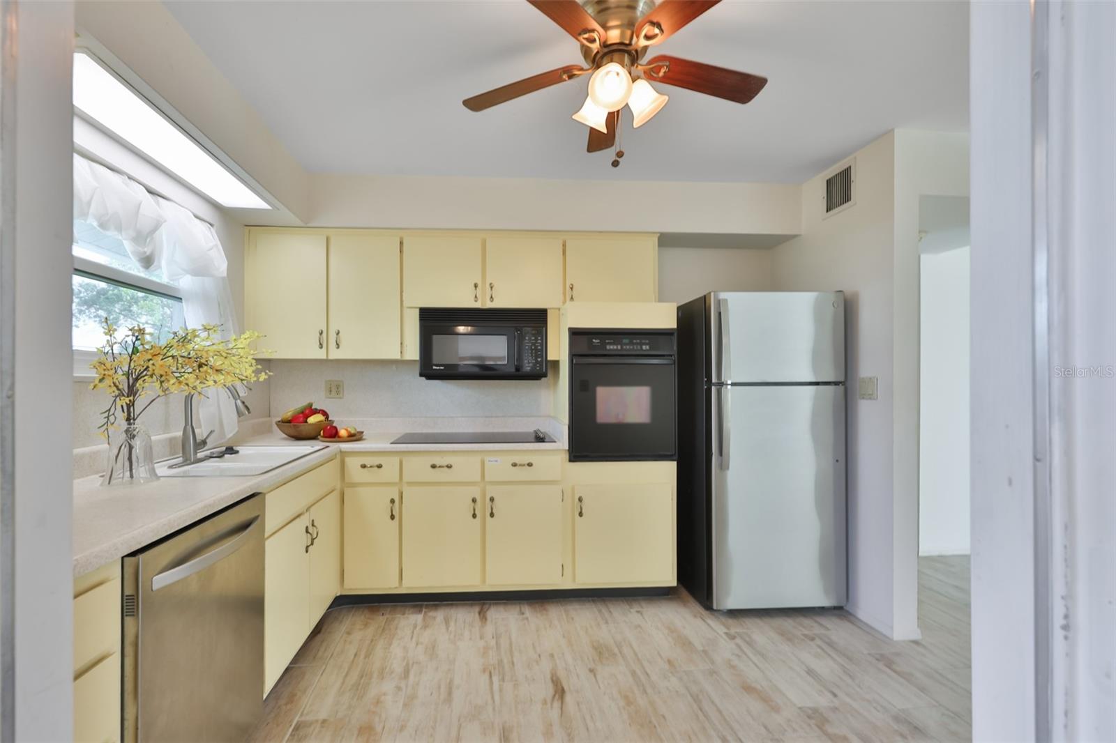 DEL WEBBS SUN CITY FLORIDA UN - Residential