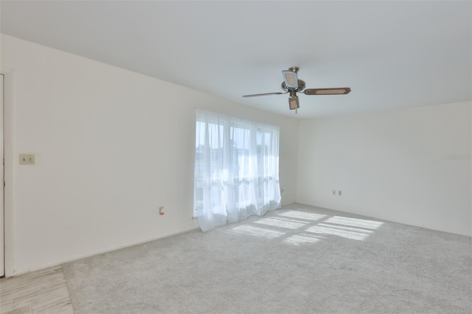 DEL WEBBS SUN CITY FLORIDA UN - Residential