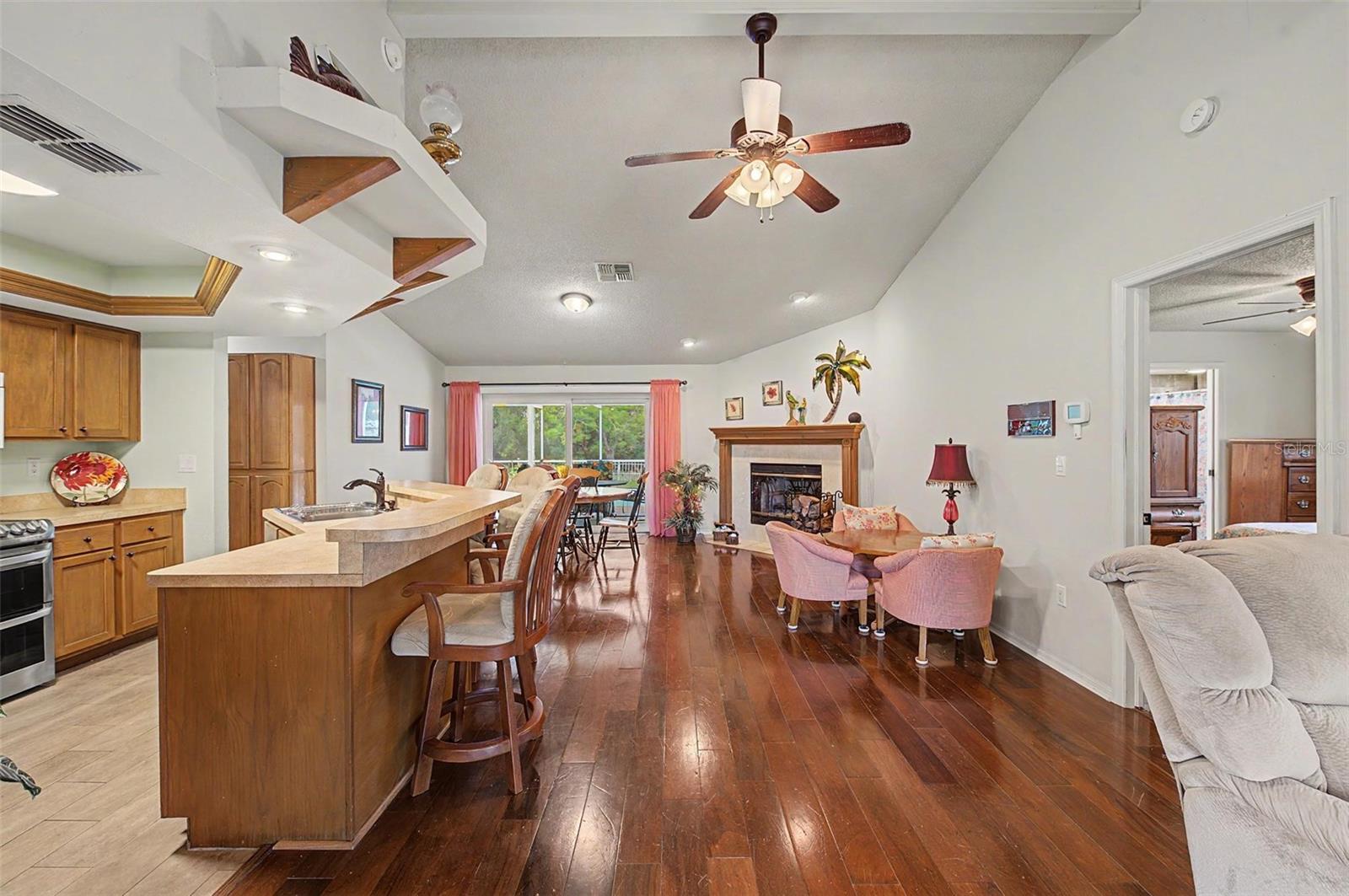 SPRING HILL - Residential