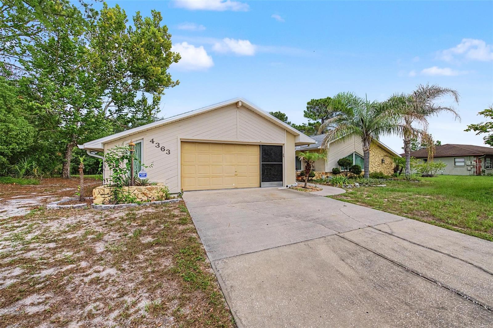 SPRING HILL - Residential