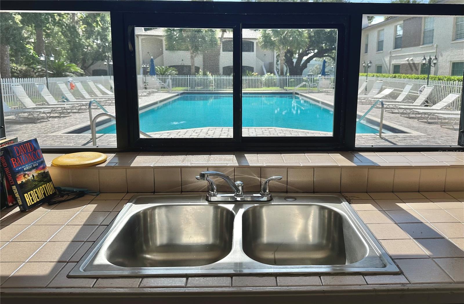 BONAVENTURE CONDO - Residential
